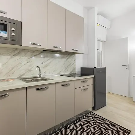 Apartament Modern - Stadio - Metro - Washington